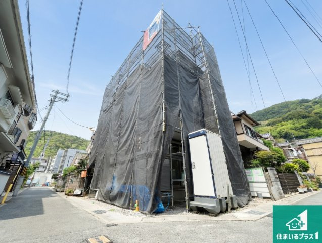 京都市山科区四ノ宮垣ノ内町　第1期　新築一戸建ての外観|周辺は落ち着いた街並みの住宅地！子育てがしやすい住環境です！まだ未完成ですが、現地でしかわからない事もございます。是非一度ご覧ください。
