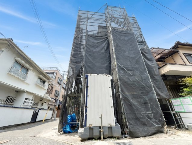京都市山科区四ノ宮垣ノ内町　第1期　新築一戸建ての外観|周辺は落ち着いた街並みの住宅地！子育てがしやすい住環境です！まだ未完成ですが、現地でしかわからない事もございます。是非一度ご覧ください。