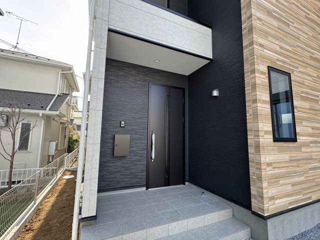 流山市東初石１丁目新築戸建（東初石15期）のエントランス|エントランス・玄関ポーチ