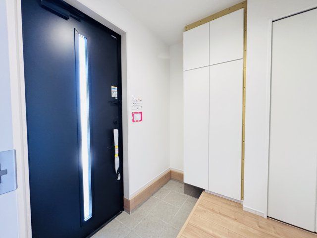 流山市東初石１丁目新築戸建（東初石15期）の玄関|玄関ホール・シューズボックス