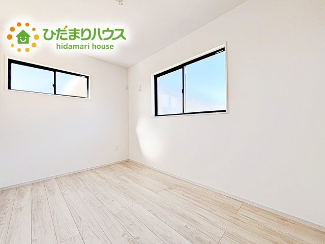 【洋室】 | 水戸市吉沢町2期　新築戸建 | ベッドを置いても余裕の広さがあります。パソコンや趣味のスペースなどインテリアを考えるのも楽しみですね！