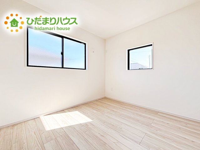 【洋室】 | 水戸市吉沢町2期　新築戸建 | ご家族様一人ひとりの大切なプライベート空間。シンプルなデザインなので、趣味・感性で個性的に飾ることができます♪