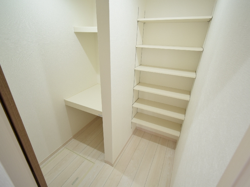 新築　甘楽町金井　全4区画　3号棟　の収納|　ファミリークロークがあり収納もたっぷりできます！