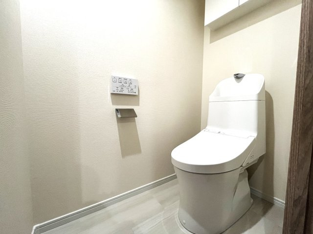 ダイアパレスサザンコート姪浜のトイレ|縦型トイレはお掃除などお手入れがしやすく常に清潔に保ちやすいですよ♪
