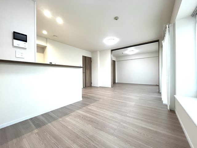 ダイアパレスサザンコート姪浜の居間・リビング|落ち着ける空間で家族の会話も広がりそうです♪