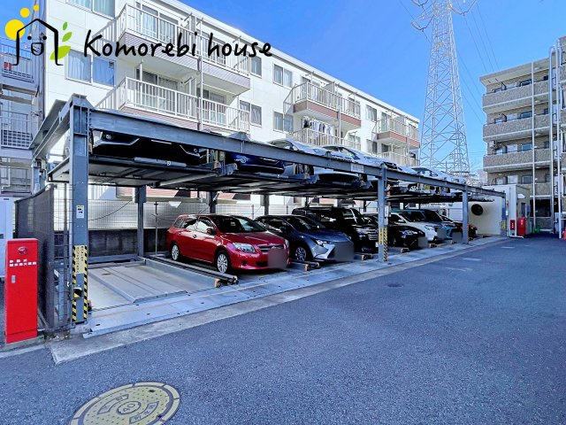 藤和シティコープ大宮桜木町の駐車場|駐車場があるので、車を買う予定の方も安心です