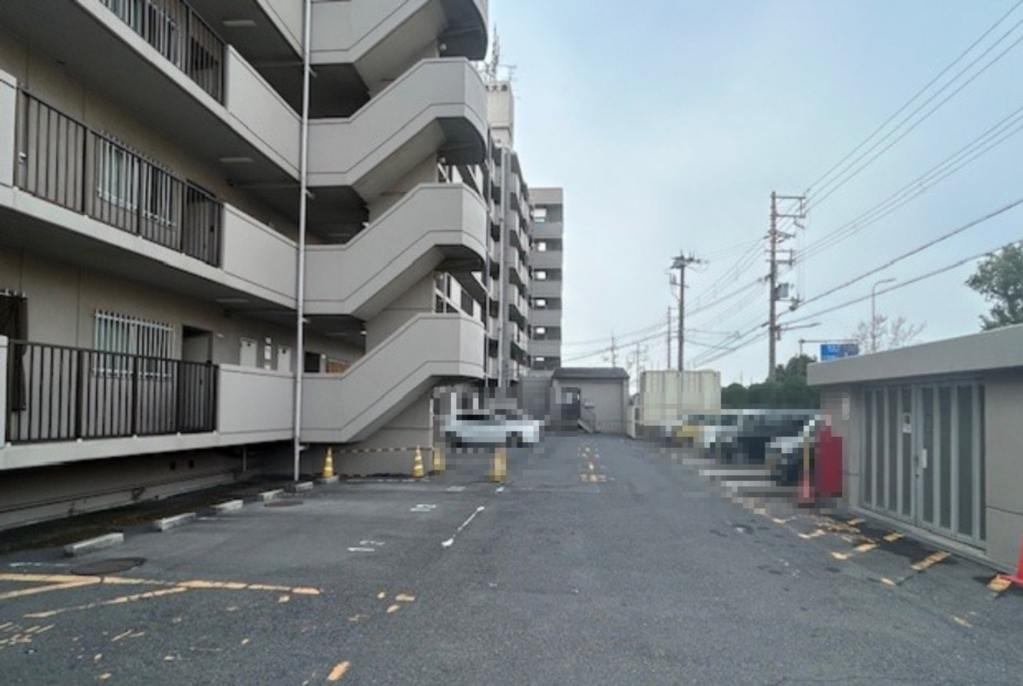 ルモン泉大津の駐車場|敷地内駐車場