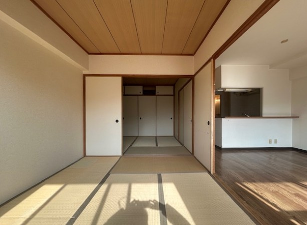 ルモン泉大津の和室|２間続きの和室