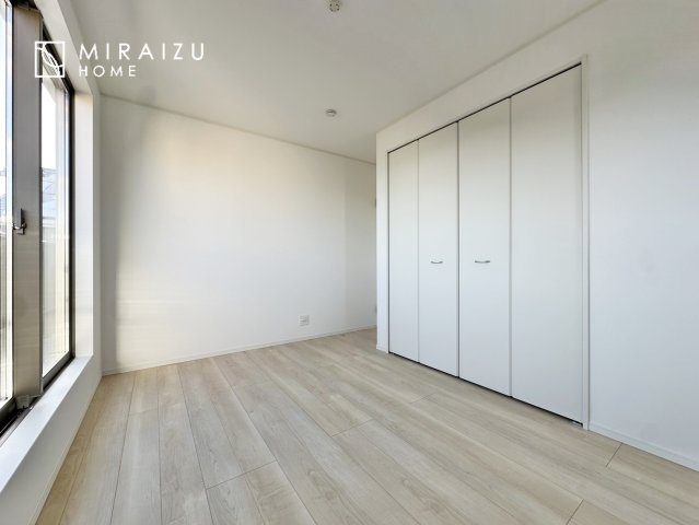 【寝室】 | 建物完成につき、実際のお部屋をごゆっくりご見学いただけます。お休みの日にご家族で見学はいかがでしょう。