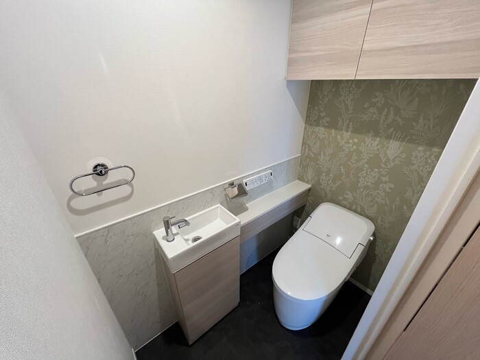 D-square三ノ輪 のトイレ