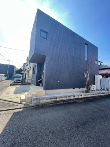 【外観】 | 物件の詳細については、現地を見てわかること以外に、役所や法務局などで調べないとわからないことがあります。そのため、現地に行く場合は、もしこの物件を買ったらどのような生活ができるかをイメージしましょう。