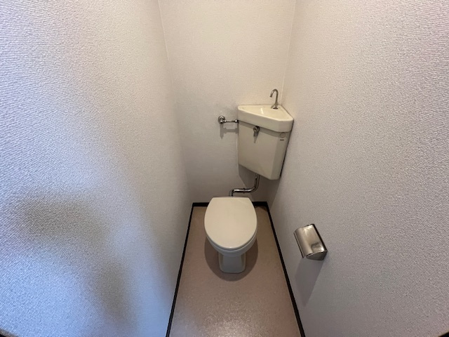 武蔵野市境南町２丁目のアパートのトイレ