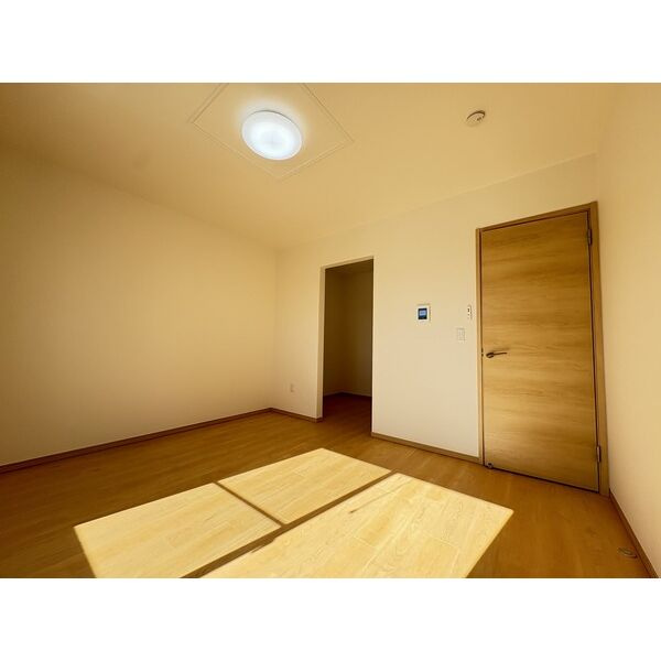 MAISONETTE LANDの洋室