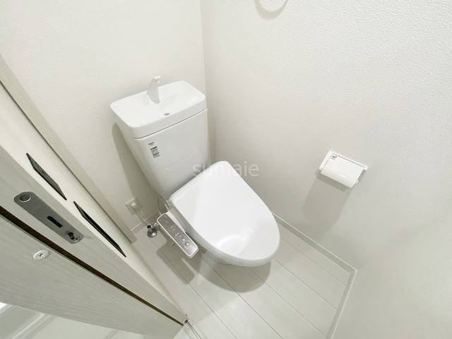 T’s Cuore浮間舟渡Ⅱのトイレ|温水洗浄便座付きです☆