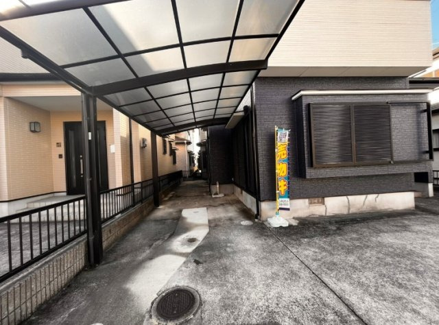 中古戸建　岩出市中島　の駐車場|駐車場に車を止められます