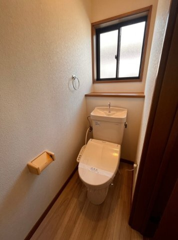 中古戸建　岩出市中島　のトイレ|落ち着いたトイレです