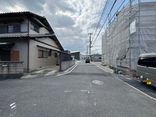 ーAdobeーアドブルー小倉南区中吉田3丁目４期　【小倉南区　新築戸建て】の前面道路含む現地写真|現地撮影　2026,3,12　ーAdobeーアドブルー小倉南区中吉田3丁目４期　【小倉南区　新築戸建て】
