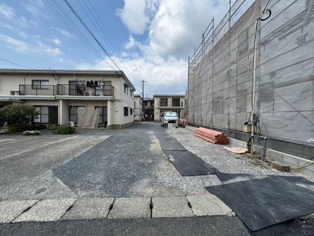 ーAdobeーアドブルー小倉南区中吉田3丁目４期　【小倉南区　新築戸建て】の前面道路含む現地写真|現地撮影　2026,3,12　ーAdobeーアドブルー小倉南区中吉田3丁目４期　【小倉南区　新築戸建て】