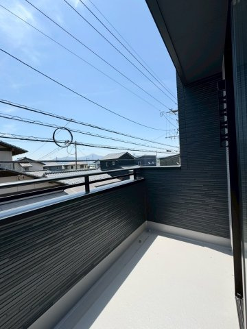ーAdobeーアドブルー小倉南区中吉田3丁目４期　【小倉南区　新築戸建て】のバルコニー|日当たり良好なバルコニー♪