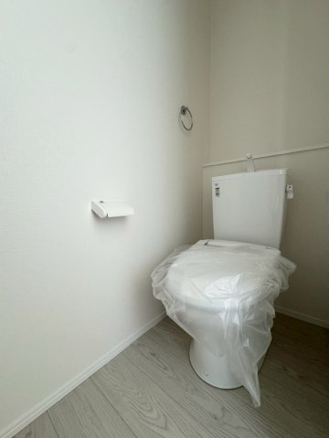ーAdobeーアドブルー小倉南区中吉田3丁目４期　【小倉南区　新築戸建て】のトイレ|2階にもトイレ完備で忙しい朝も混雑しにくい♪　【小倉南区　新築戸建て】
