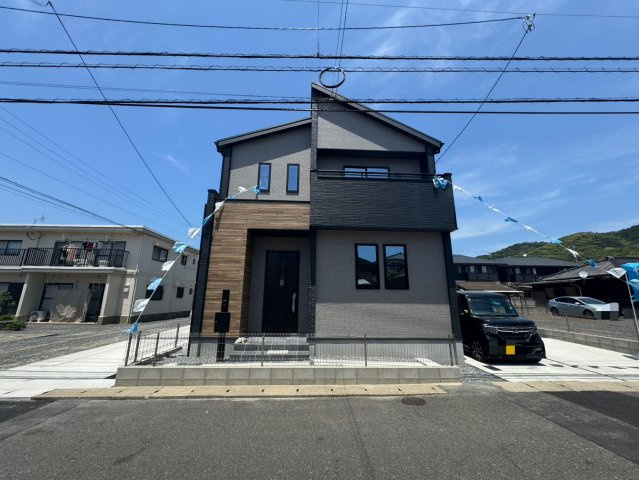 ーAdobeーアドブルー小倉南区中吉田3丁目４期　【小倉南区　新築戸建て】の外観|飽きのこない外観が魅力♪【小倉南区　新築戸建て】