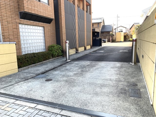 グランシティオ下鴨四季彩館の駐車場