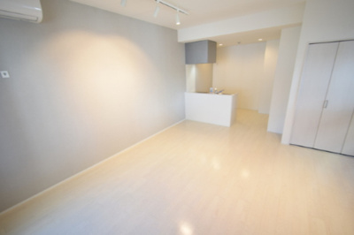 【居間・リビング】 | イルソーレ南駅前 | 別部屋写真です