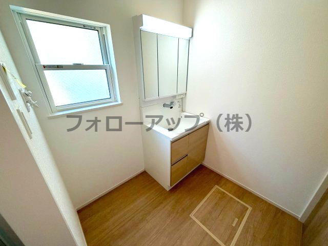 堺市中区深阪１号棟の独立洗面台|独立洗面台で身支度をすべて済ませてしまいましょう