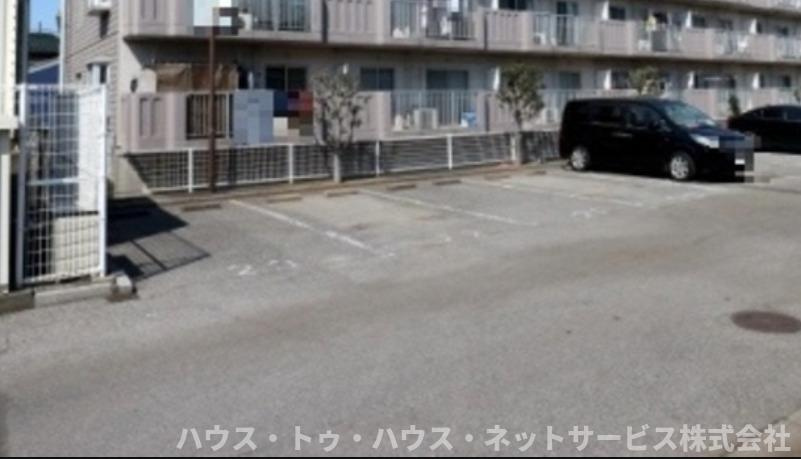 第二パールメゾン染谷の駐車場