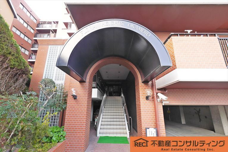 フローラハイツ岡本|オートロック付き