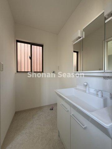 【トイレ】 | 各階設置の「温水洗浄便座」は、暖かな便座で年中快適性もＵＰします♪