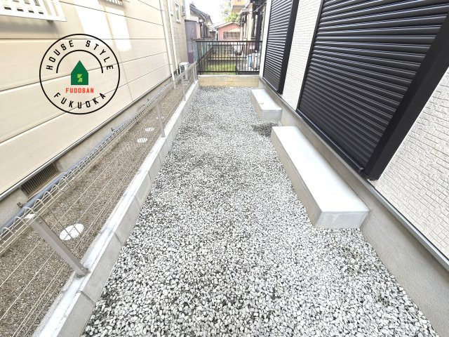 福岡市南区警弥郷1丁目第1-3棟(A号棟)の庭|お庭で自由な時間を過ごせます。