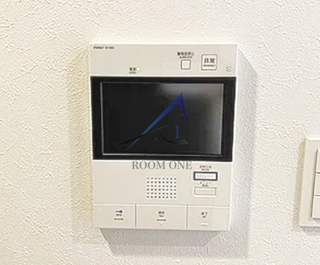 クレイシア月島のセキュリティ|モニター付きインターホンです。