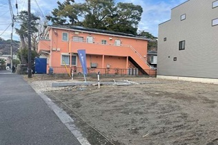 【その他】 | 北浜海岸まで約280ｍ。通勤前のサーフィンも楽しめる立地◎
海沿いの散歩やマリンスポーツ好きの方にも嬉しい住環境です。