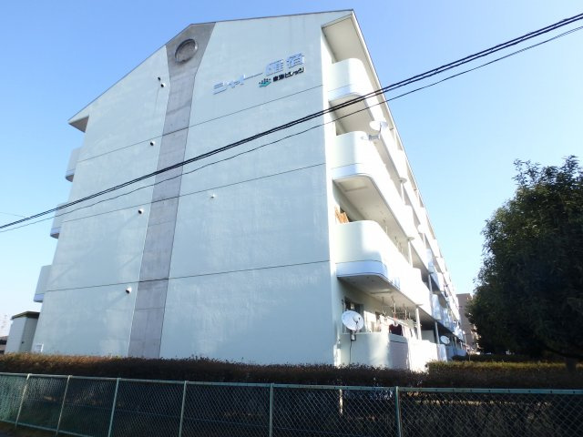 シャトー雁宿のエントランス