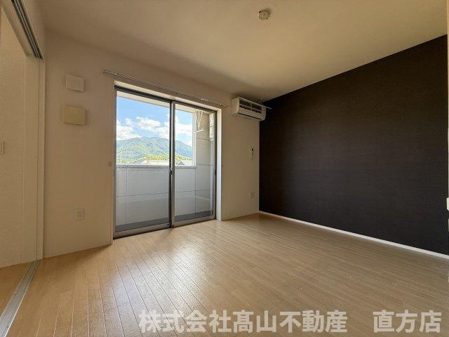 Slow Hand　六番館の居間・リビング