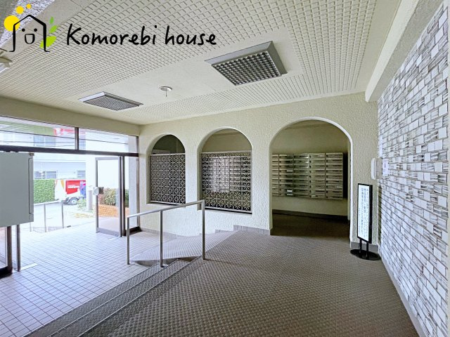 洋伸大宮マンションのロビー