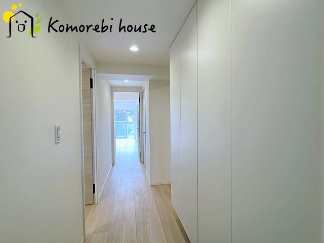 洋伸大宮マンションの玄関|収納もある玄関です