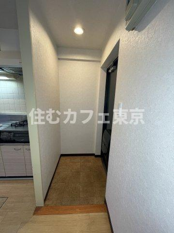 国分寺司ハイツの玄関