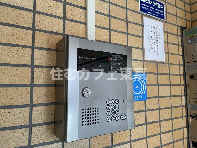 国分寺司ハイツのエントランス