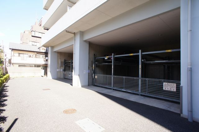 藤和シティホームズ柏駅前の駐車場