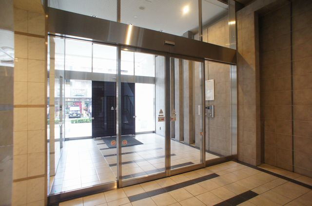 藤和シティホームズ柏駅前のロビー