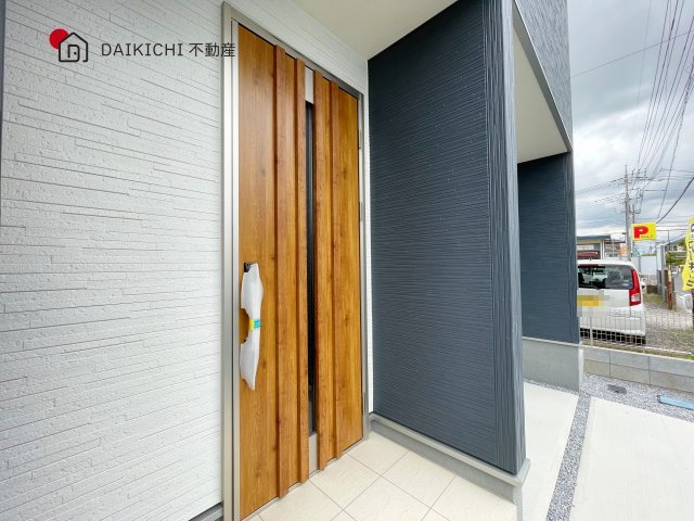 【玄関】 | Livele Fine　加須市富士見町　新築戸建　全1棟　1号棟