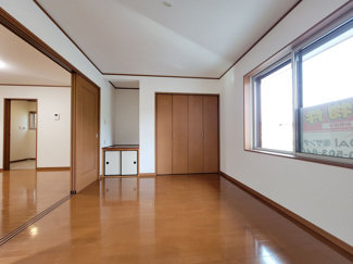 【洋室】 | 甲府市国母2丁目 平成20年築中古戸建 内装一新 車1台 | 1階　7.2帖　洋室
