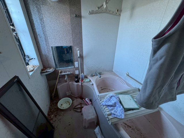 －三丁目不動産-　深谷市新井　中古戸建の浴室