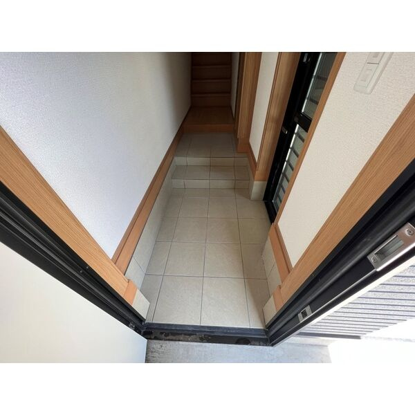 所沢市大字上安松の倉庫