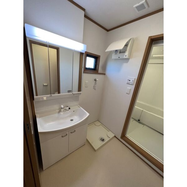 所沢市大字上安松の倉庫