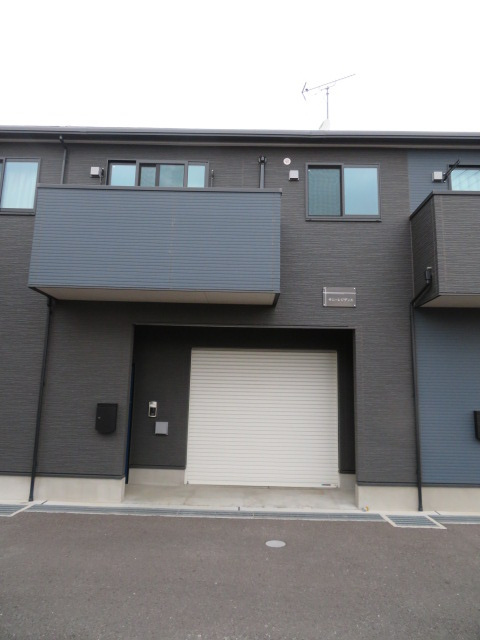 所沢市大字上安松の倉庫