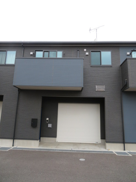 所沢市大字上安松の倉庫