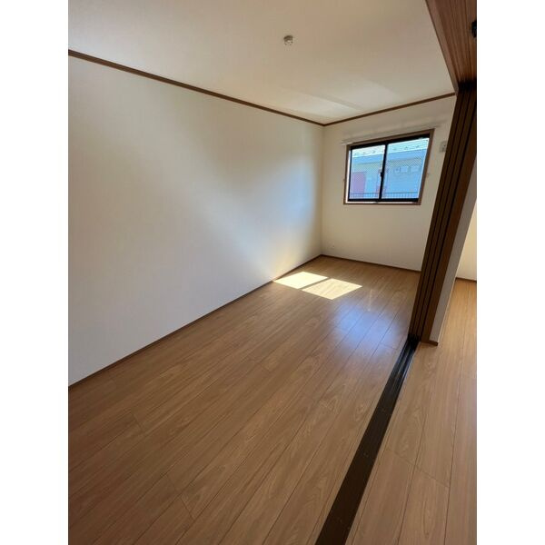 所沢市大字上安松の倉庫